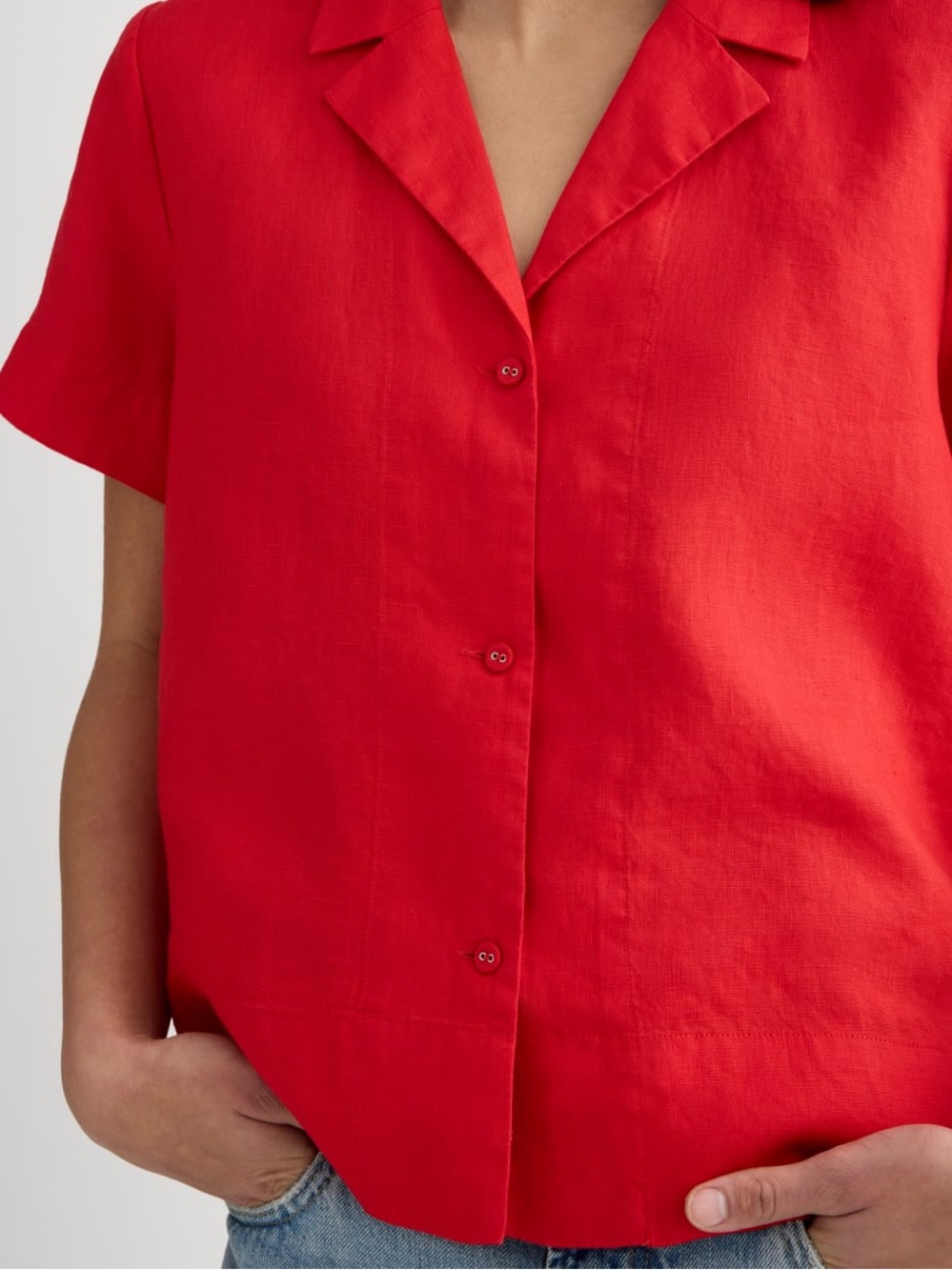 Everlane Bright Red Short-Sleeve Button-Down Shirt - Picture 4 of 13